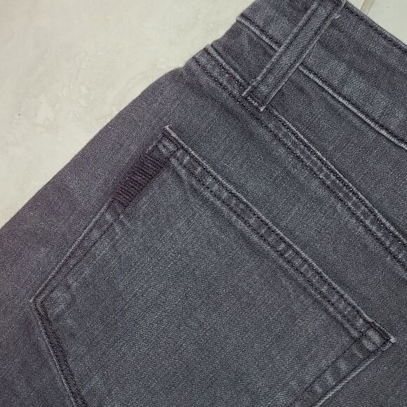 PAIGE Margot Short W/ 27 Indigo High Rise Raw Hem 2800000-IND NWT - Picture 10 of 12